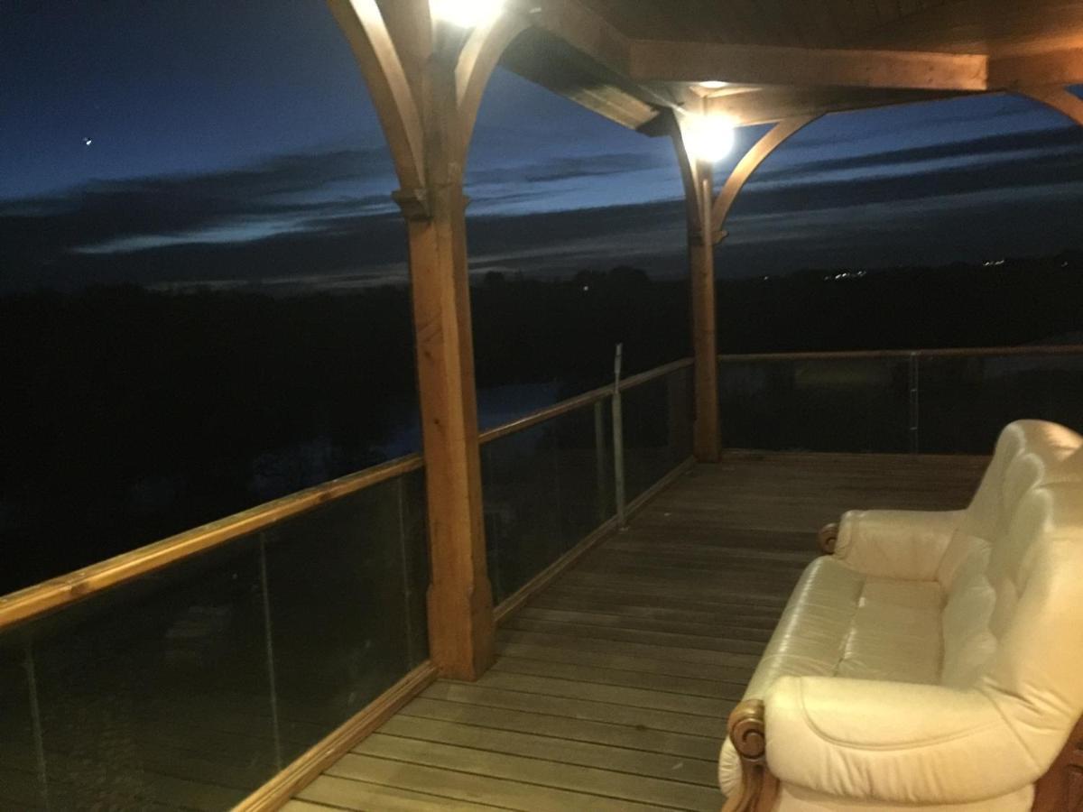 La Decouverte, Jacuzzi, Sauna, Et Terrasse Avec Vue Sur Lac A La Campagne Entre Toulouse Et Auch Catonvielle Exteriér fotografie